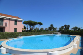 Beachside Family Garden Retreat Cavallino
